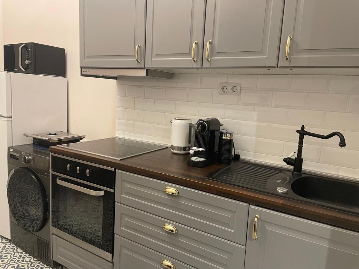 Charming And Cozy Apartment In Center Of Zagreb Luaran gambar